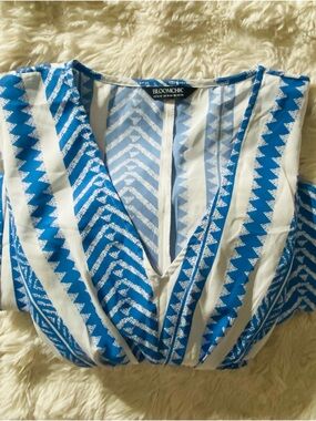 BloomChic Blue & White Printed Maxi Dress